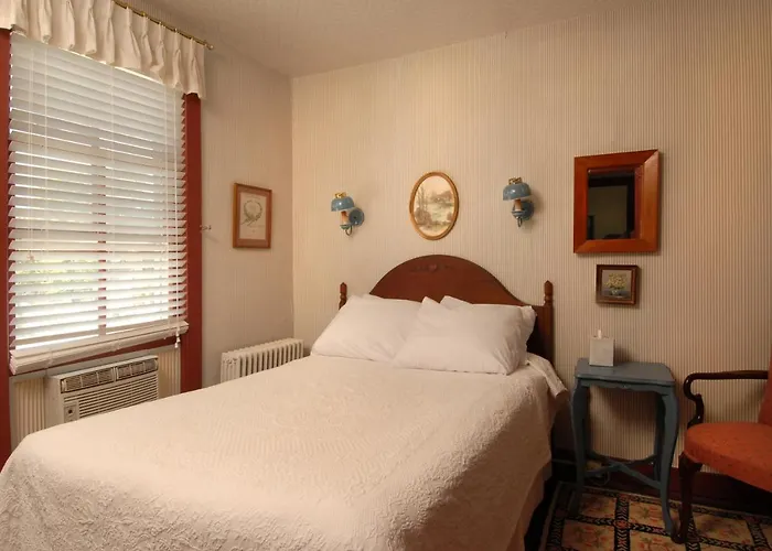 The Robert Morris Inn
